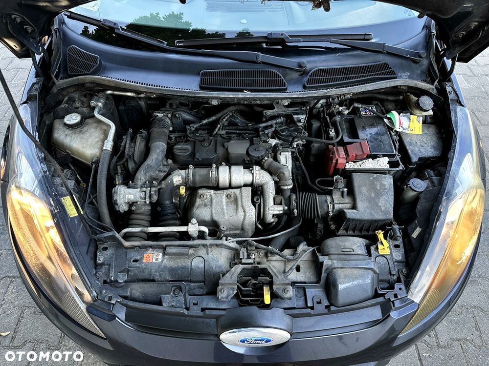 Ford Fiesta 1.6 TDCi DPF Gold X - 16