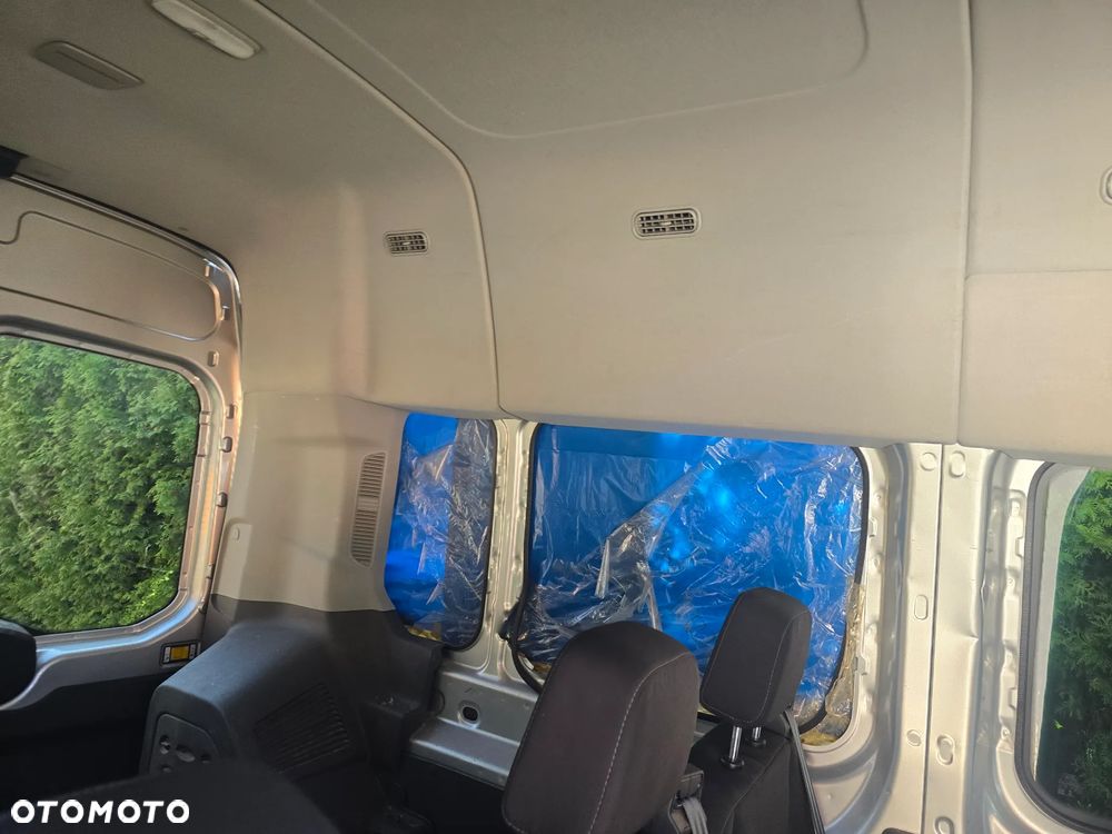 Ford Transit L3H2 VA Autm Limited - 16