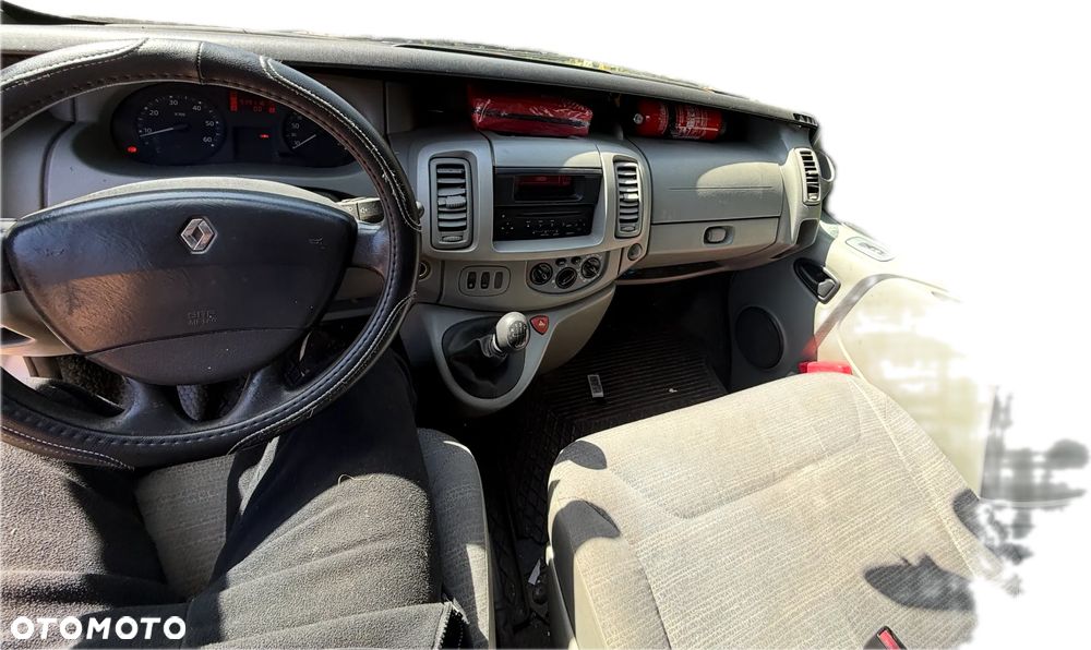Renault Trafic - 6