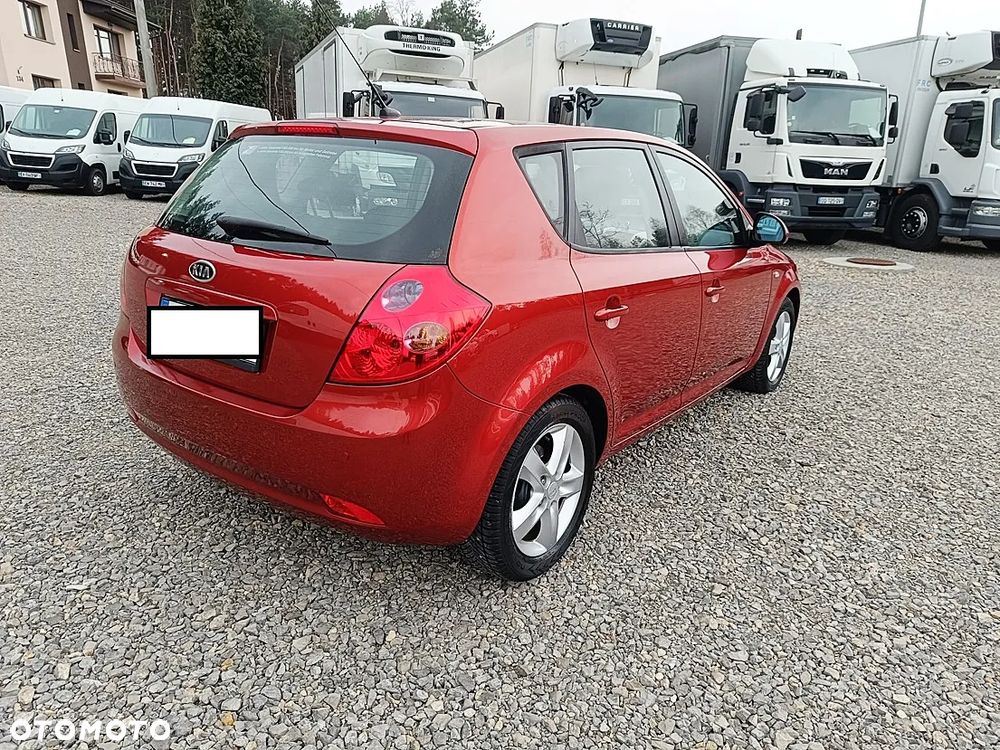 Kia Ceed 1.6 Optimum + - 5