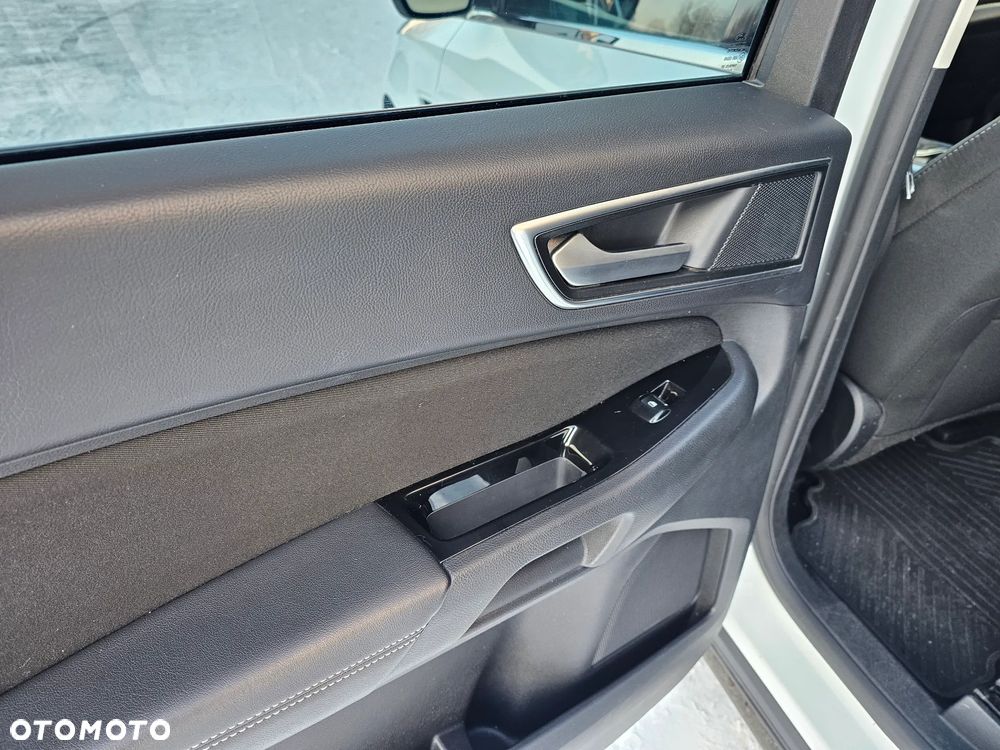 Ford S-Max 2.0 TDCi Titanium PowerShift - 15