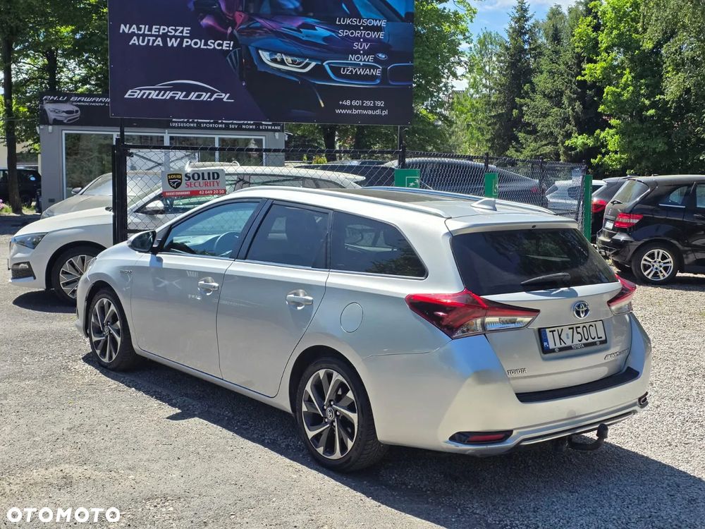 Toyota Auris 1.8 HSD Luna - 13