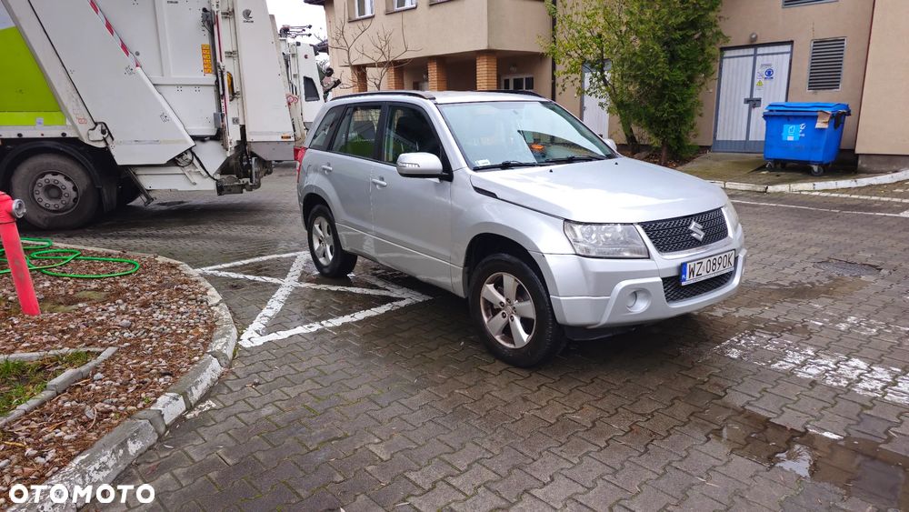 Suzuki Grand Vitara 2.0 Comfort - 2