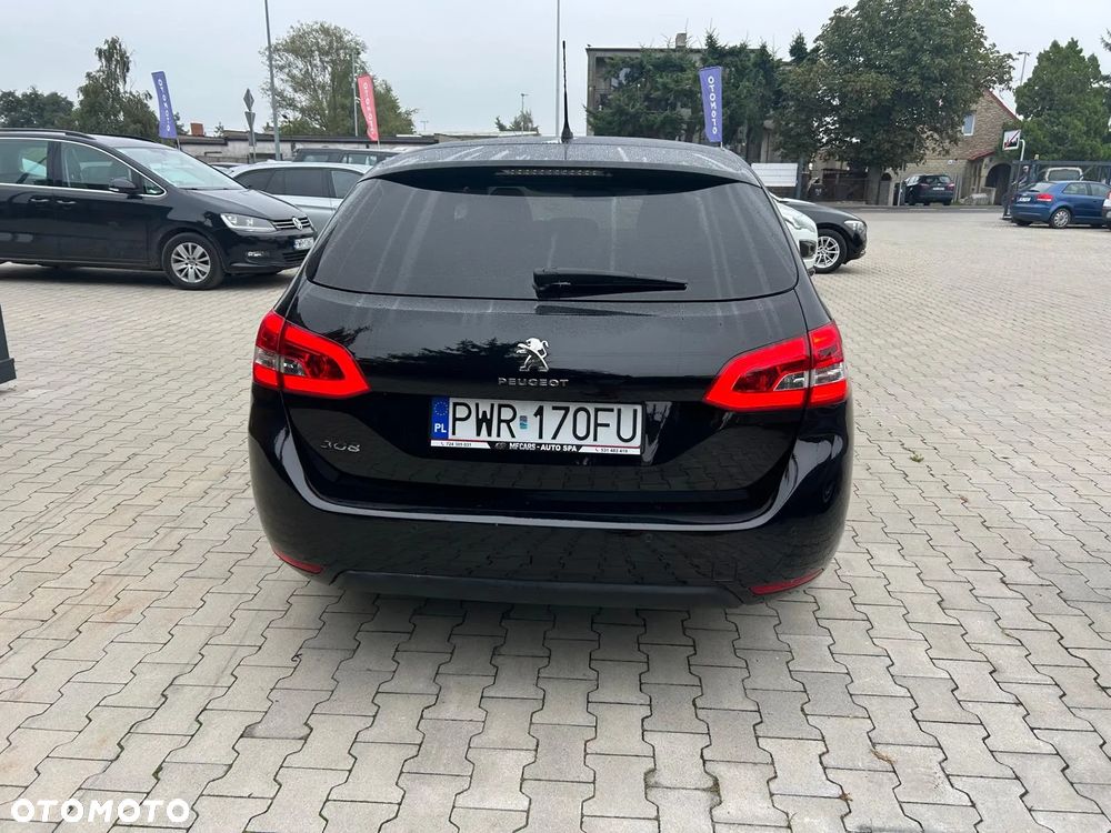Peugeot 308 1.5 BlueHDi Allure S&S EAT6 - 7