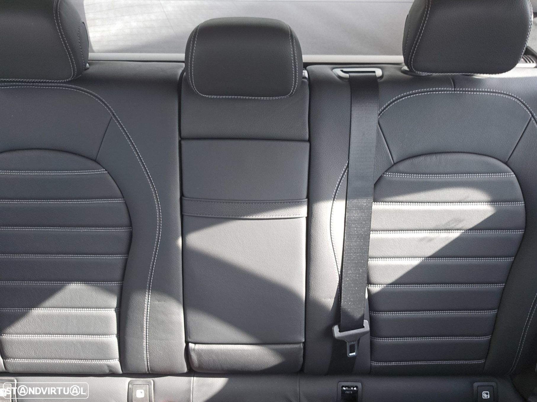 Mercedes-Benz GLC 300 de 4Matic - 25
