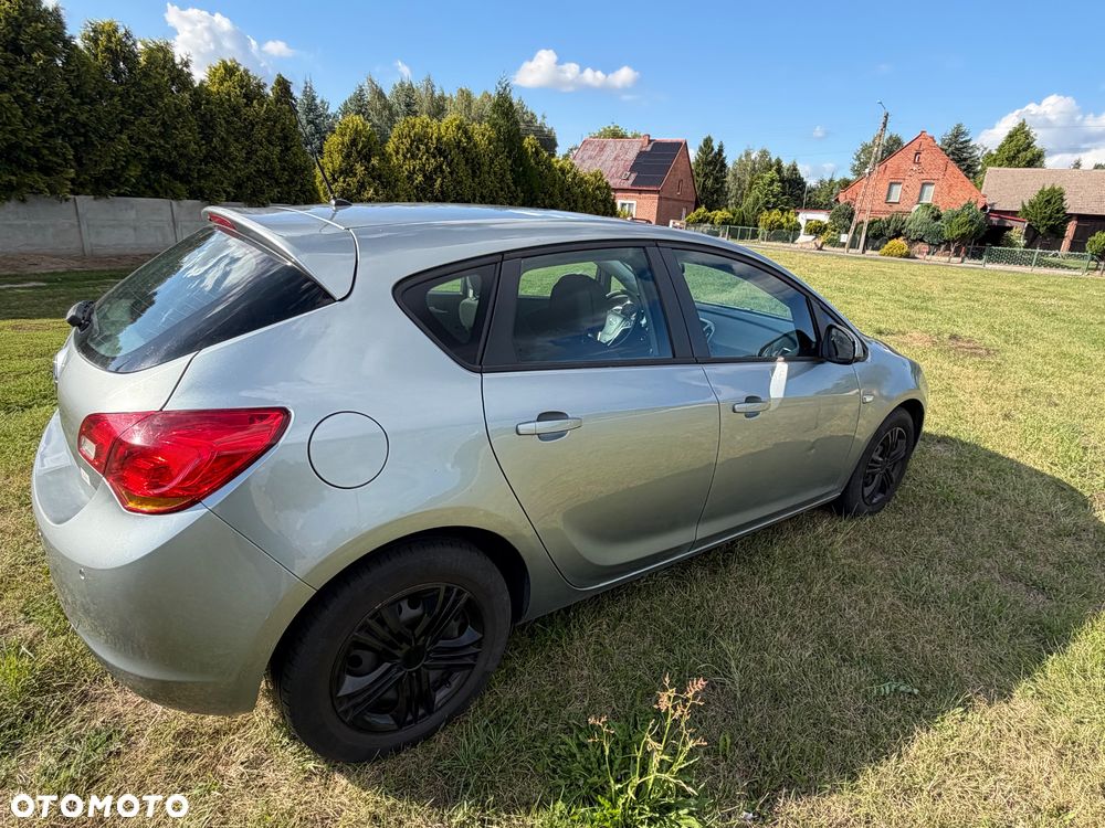 Opel Astra 1.6 - 15