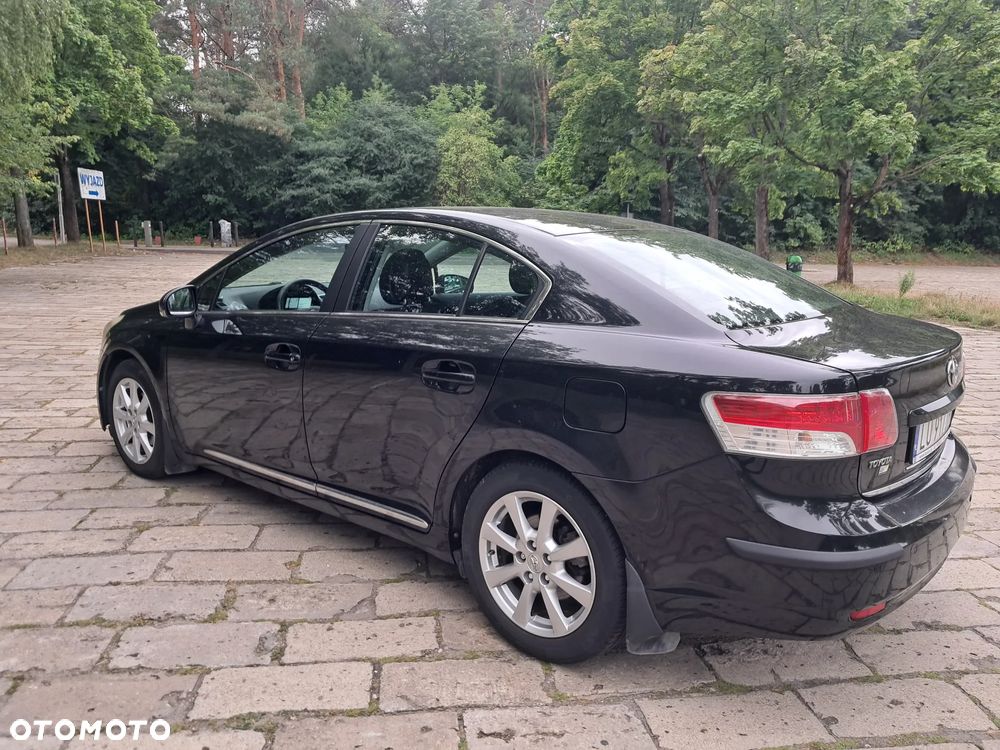 Toyota Avensis 2.0 D-4D Sol - 5