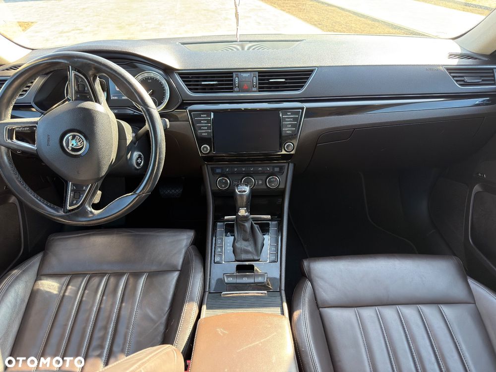 Skoda Superb 2.0 TDI L&K DSG - 4