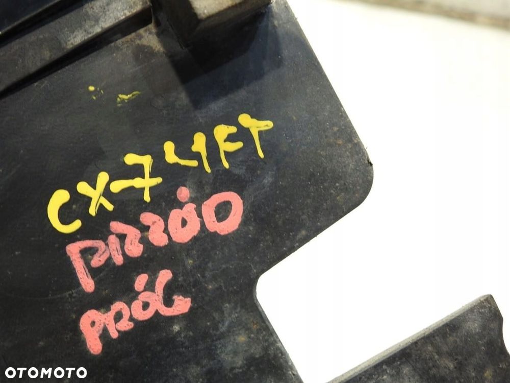 ZAKOŃCZENIE PROGU CHLAPACZ PRZÓD MAZDA CX-7 - 2