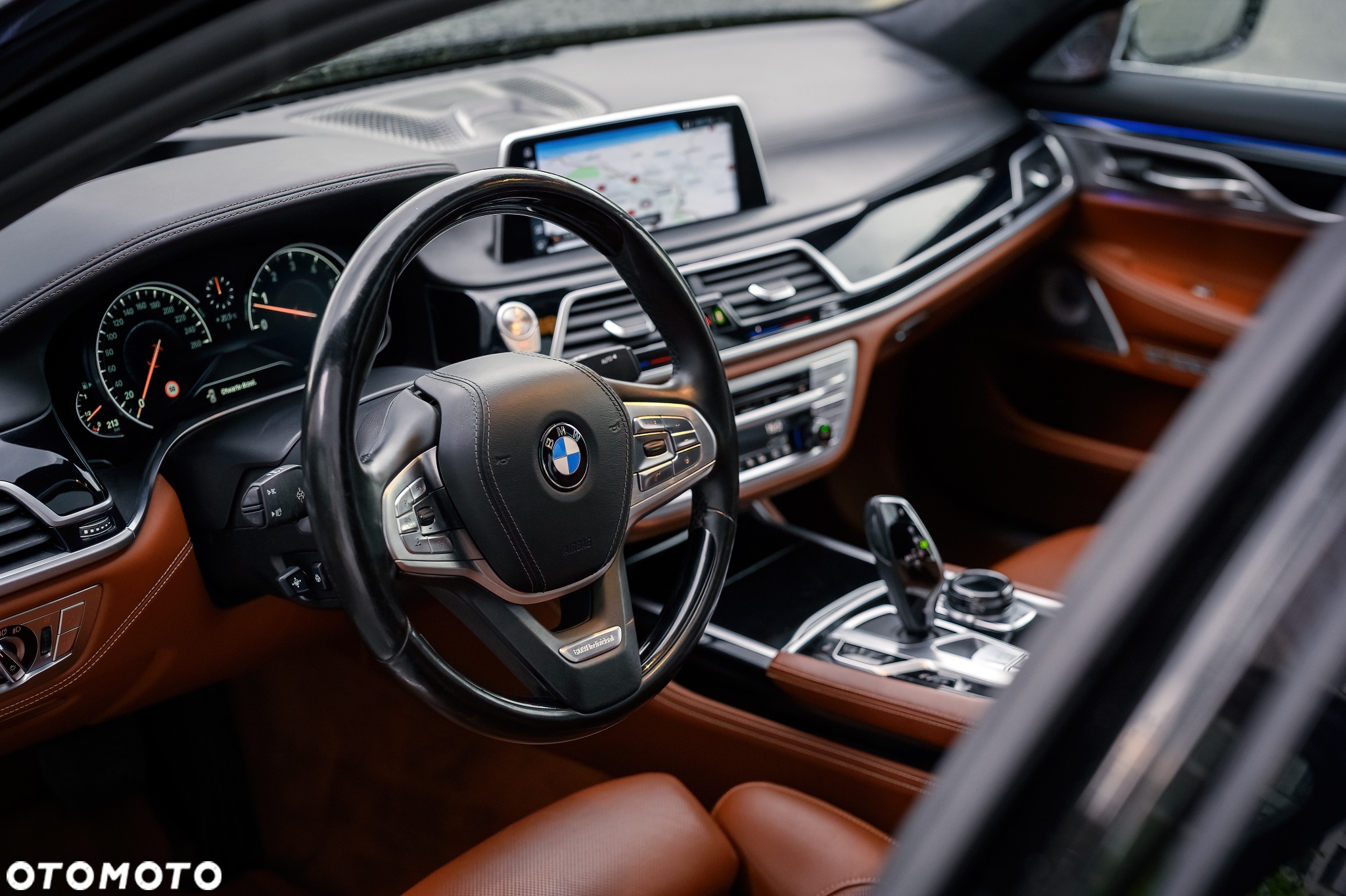 BMW Seria 7 750i - 7