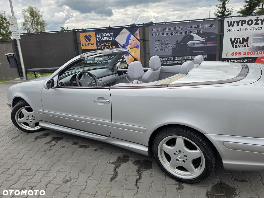 Mercedes-Benz CLK - 23