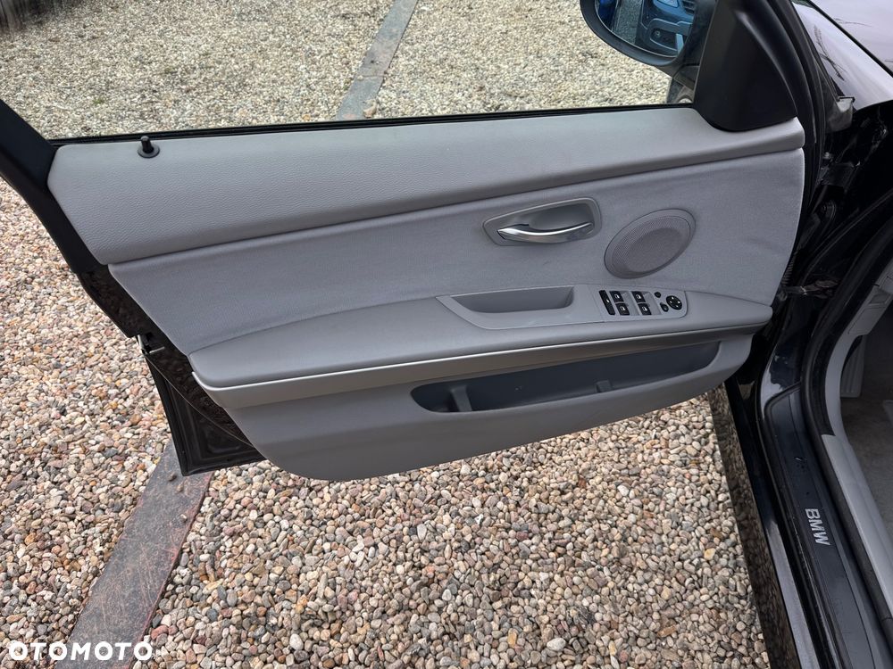 BMW Seria 3 318i Edition Lifestyle - 20