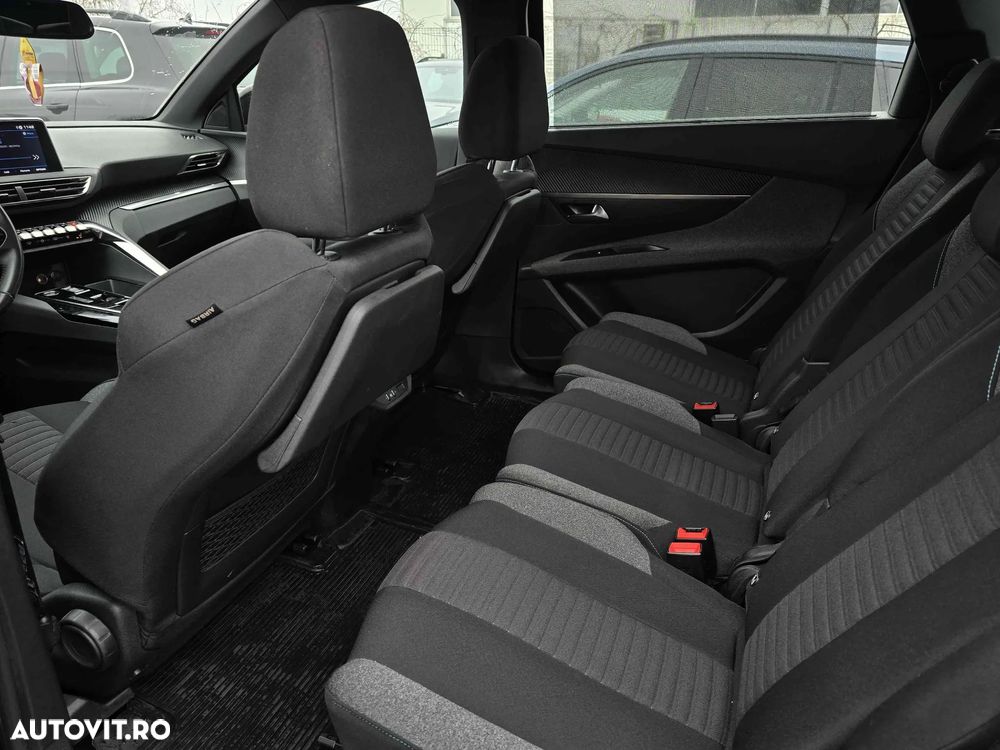 Peugeot 5008 - 15