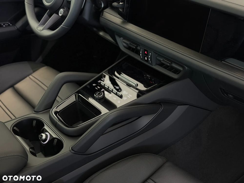 Porsche Cayenne E-Hybrid PHEV Black Edition - 27