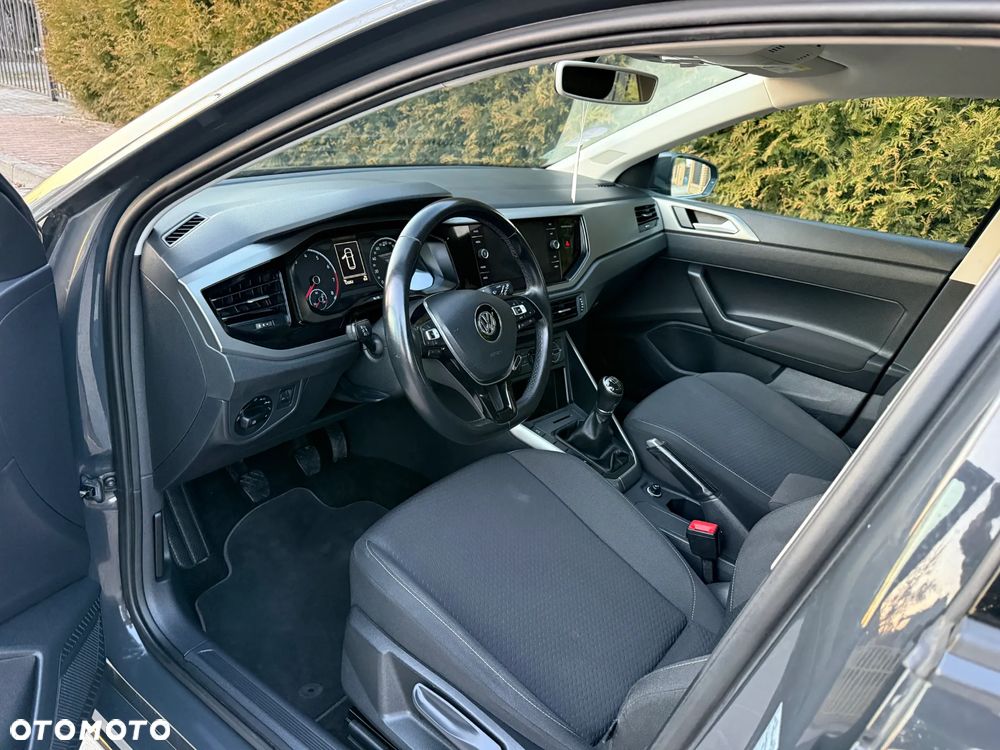 Volkswagen Polo 1.0 Comfortline - 10