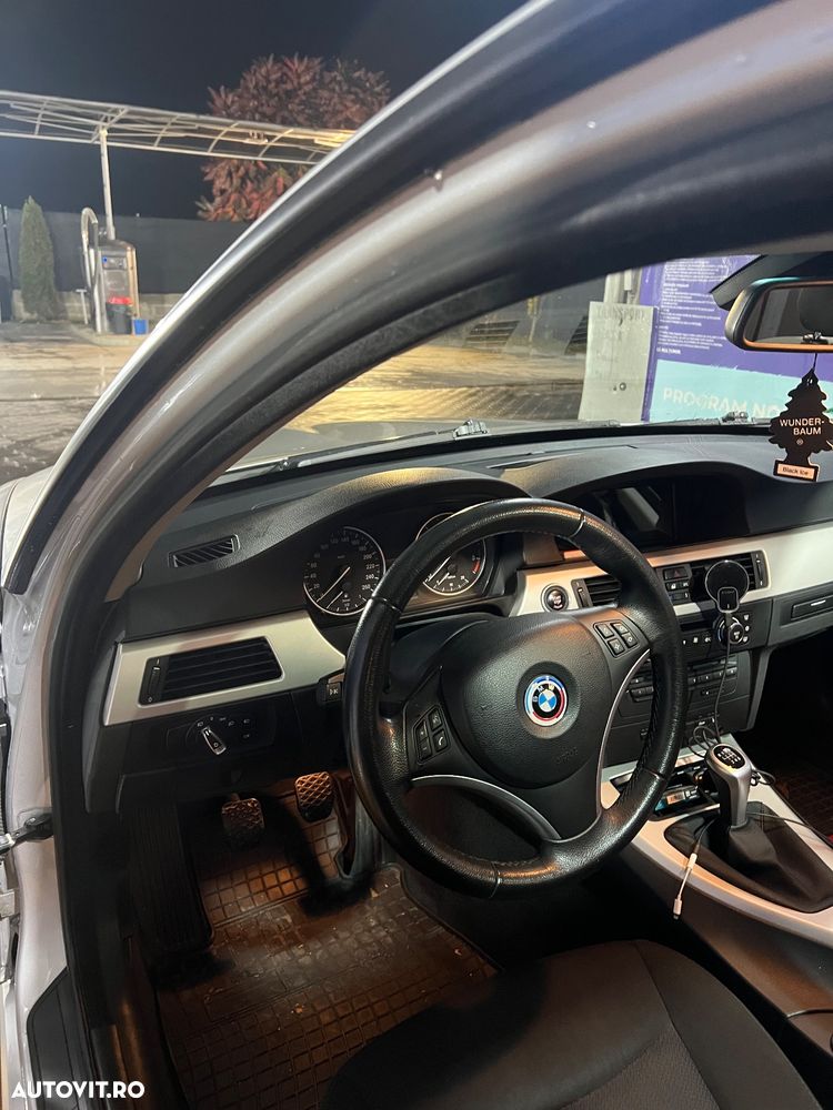 BMW Seria 3 320d - 5