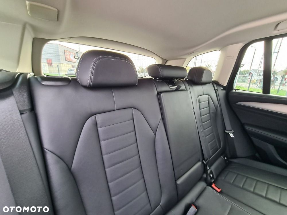 BMW X3 xDrive30d Luxury Line - 36