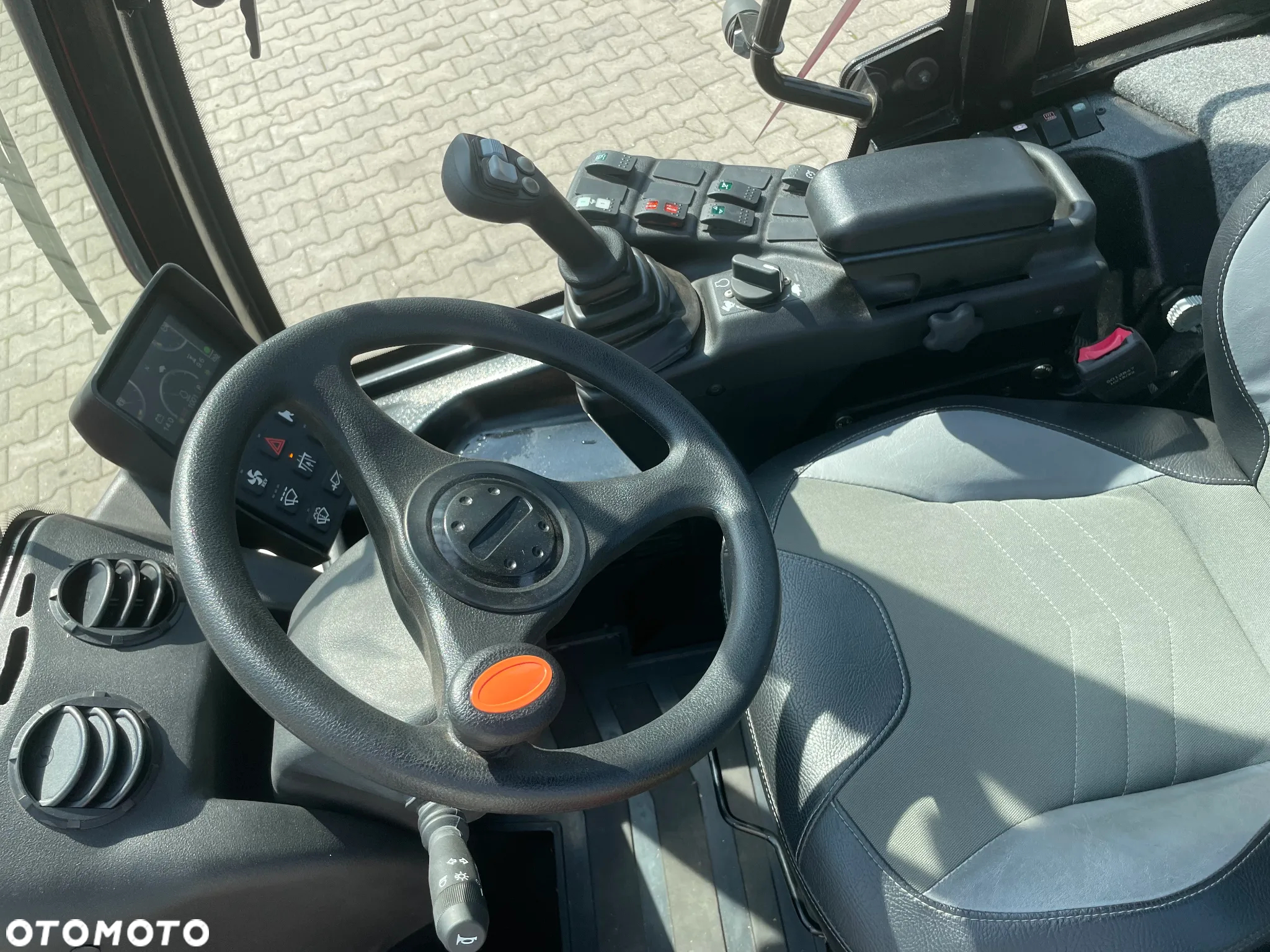 Manitou MLA T516 - 8
