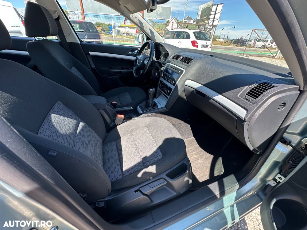 Skoda Octavia 1.6 TDI DPF IMPULS EDITION - 10