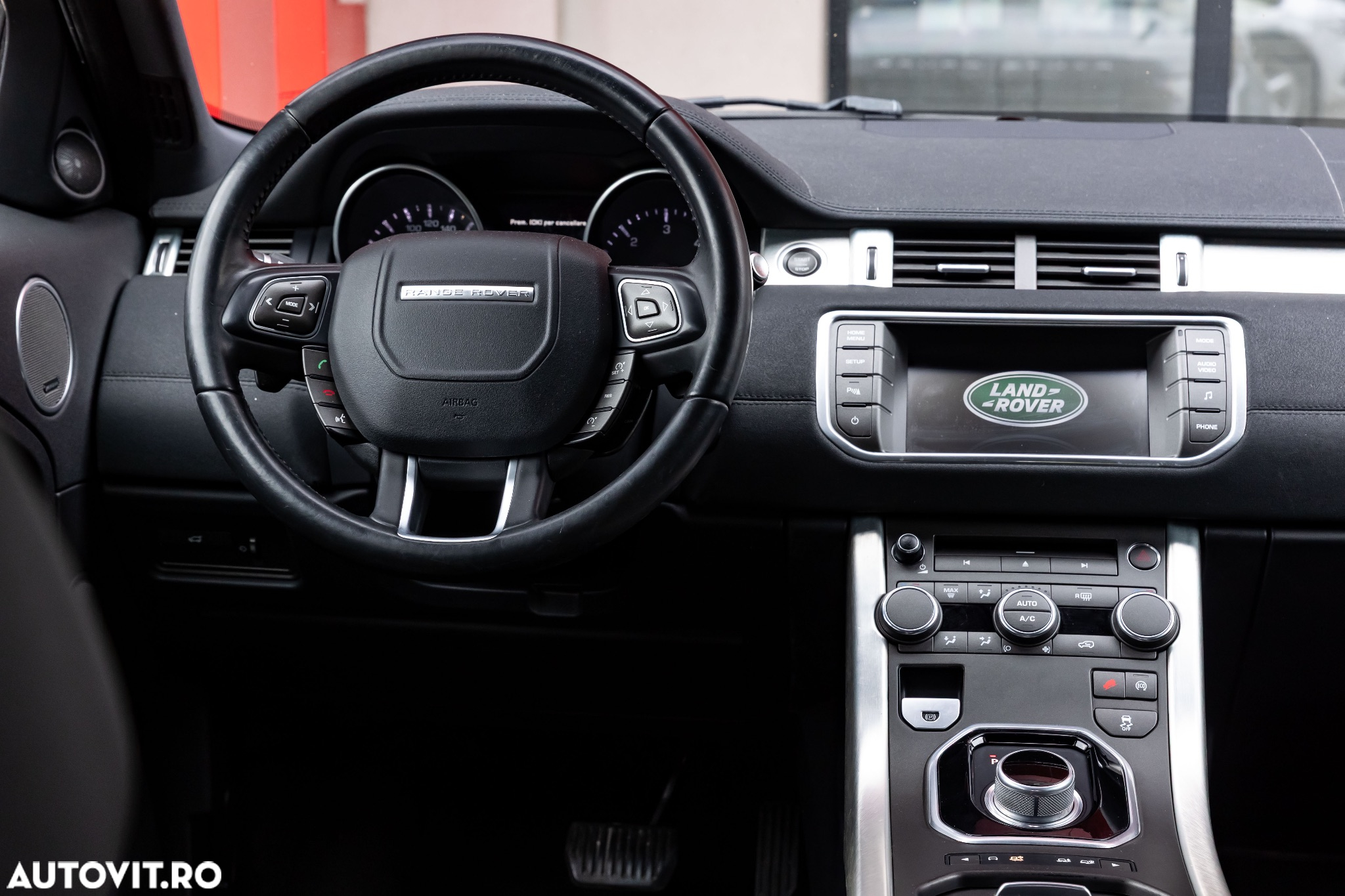 Land Rover Range Rover Evoque - 17