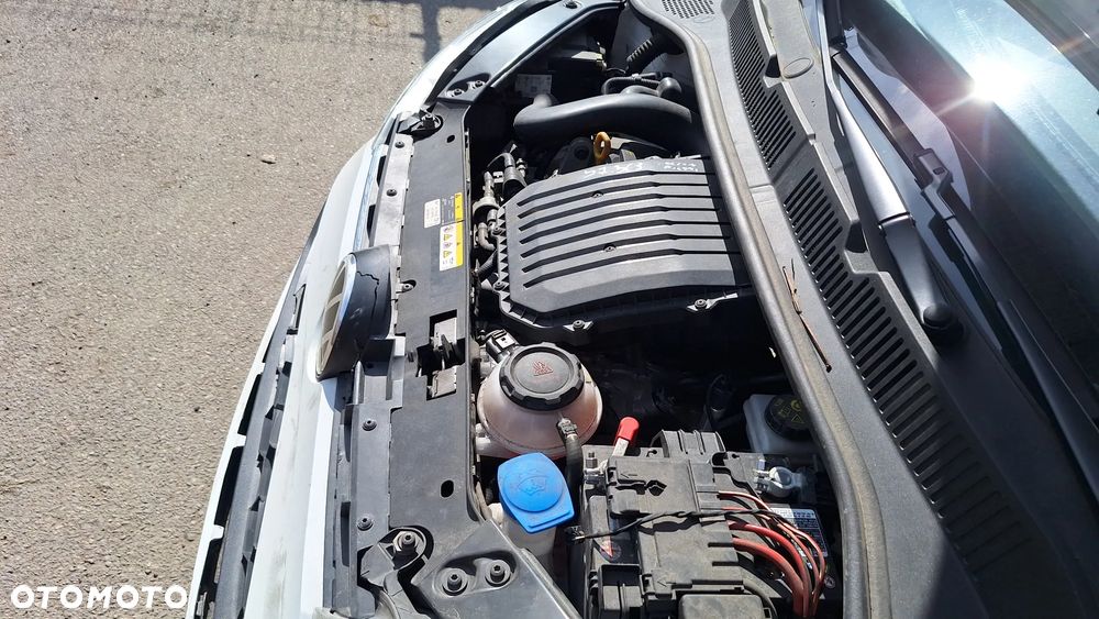 Volkswagen up! Active - 10