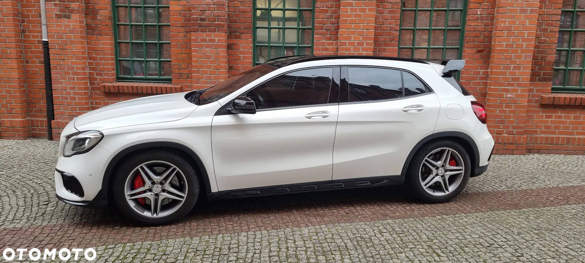 Mercedes-Benz GLA AMG 45 4Matic AMG Speedshift 7G-DCT AMG Night Edition - 3