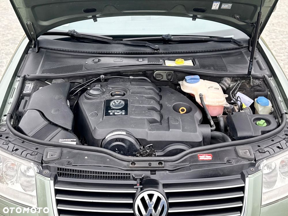 Volkswagen Passat 1.9 TDI Exclusive - 10