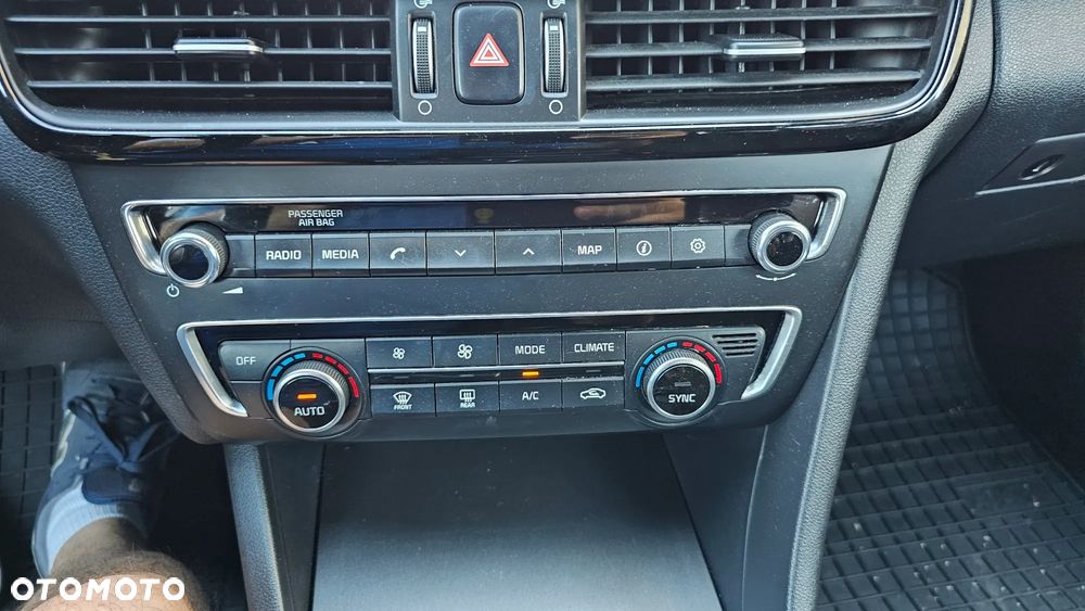 Kia Optima 1.7 CRDI L DCT - 39