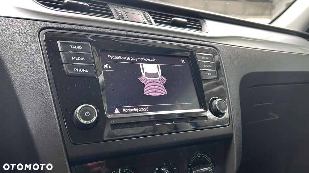 Skoda RAPID 1.0 TSI Ambition - 13