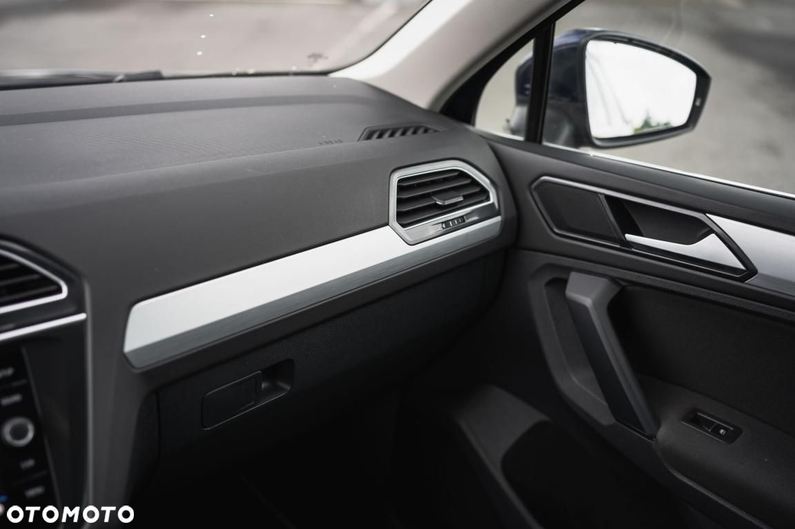 Volkswagen Tiguan - 24