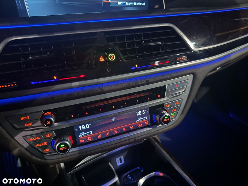 BMW Seria 7 750Ld xDrive - 23
