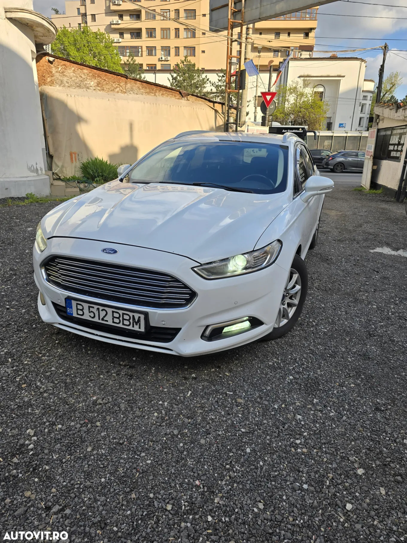 Ford Mondeo 2.0 TDCi Powershift Business - 5