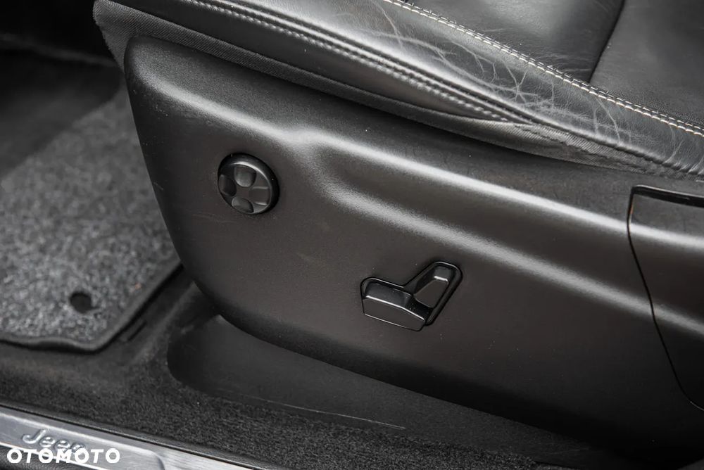 Jeep Grand Cherokee 3.0 CRD Summit - 18