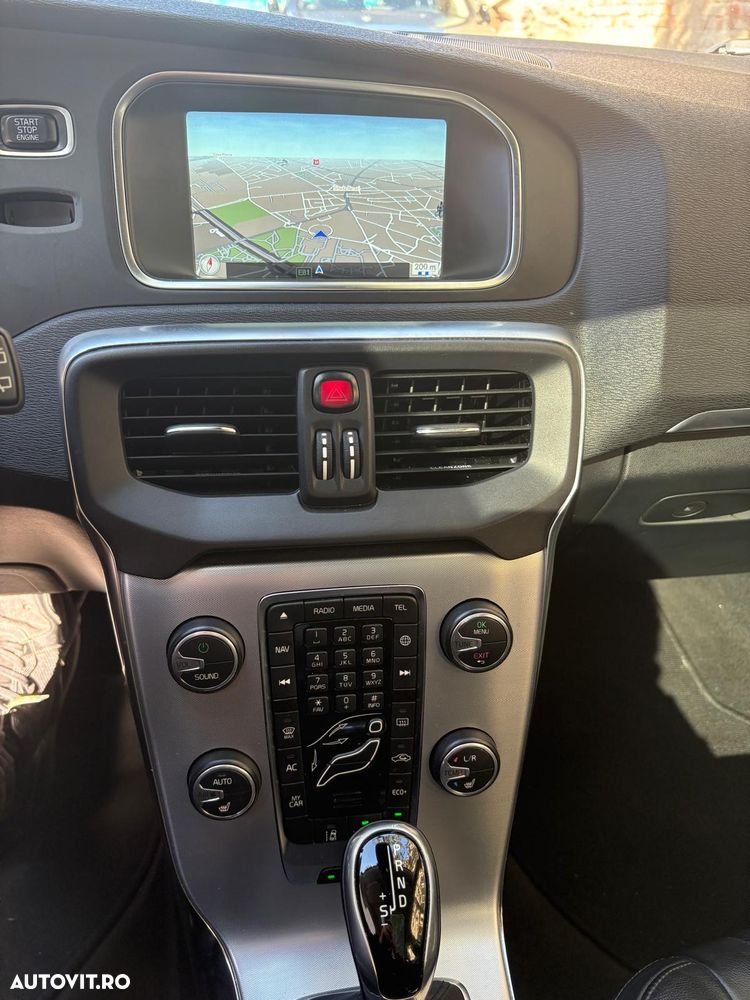 Volvo V40 D3 Aut. Inscription - 22