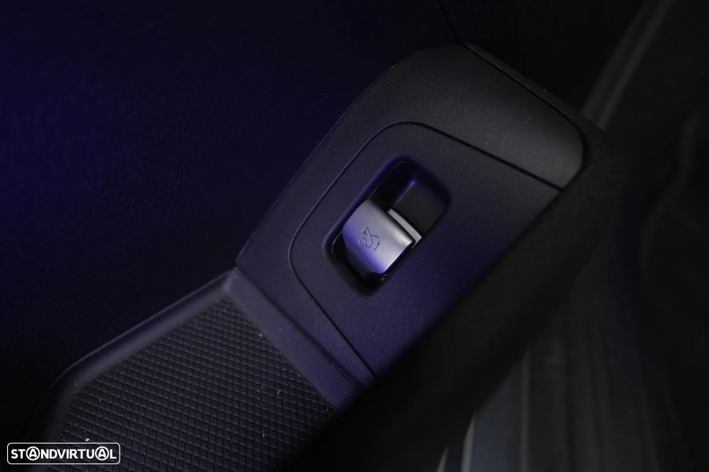 Mercedes-Benz EQE 300 Electric Art - 31