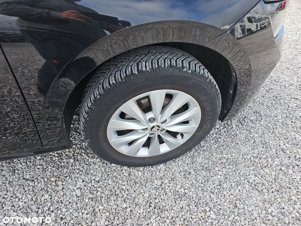 Skoda Kamiq 1.0 TSI Ambition DSG - 28