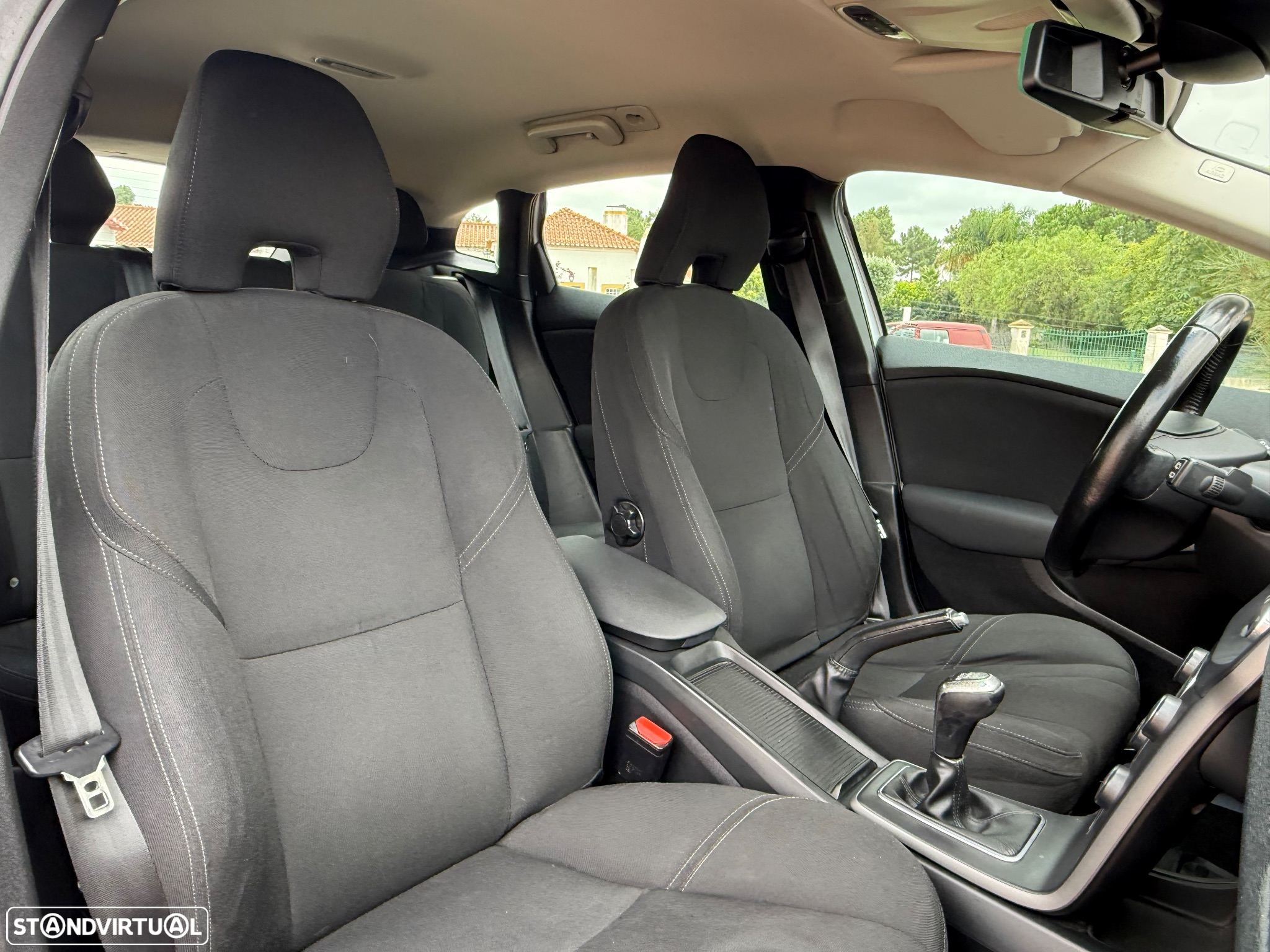 Volvo V40 2.0 D2 Kinetic - 5
