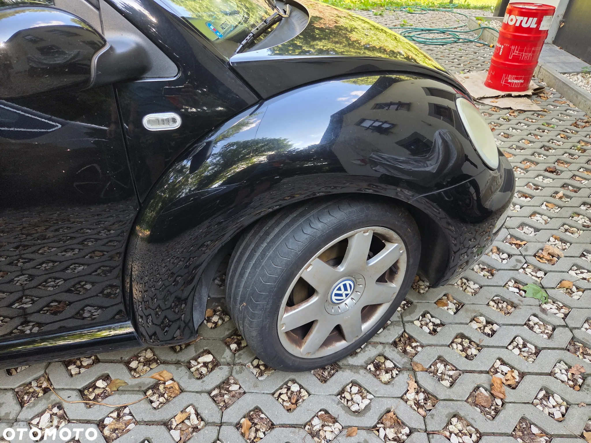 Volkswagen New Beetle - 32
