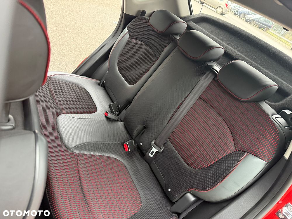 Renault Captur 0.9 Energy TCe Helly Hansen - 15