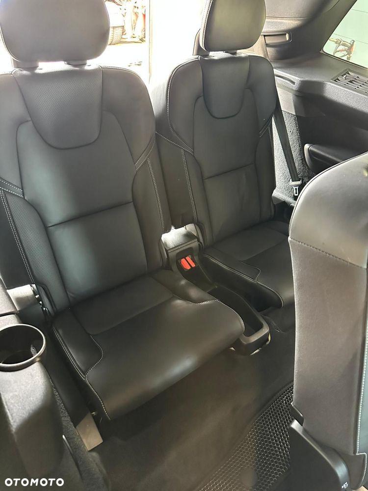 Volvo XC 90 B5 D AWD Geartronic Inscription - 32