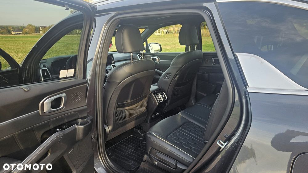 Kia Sorento - 9