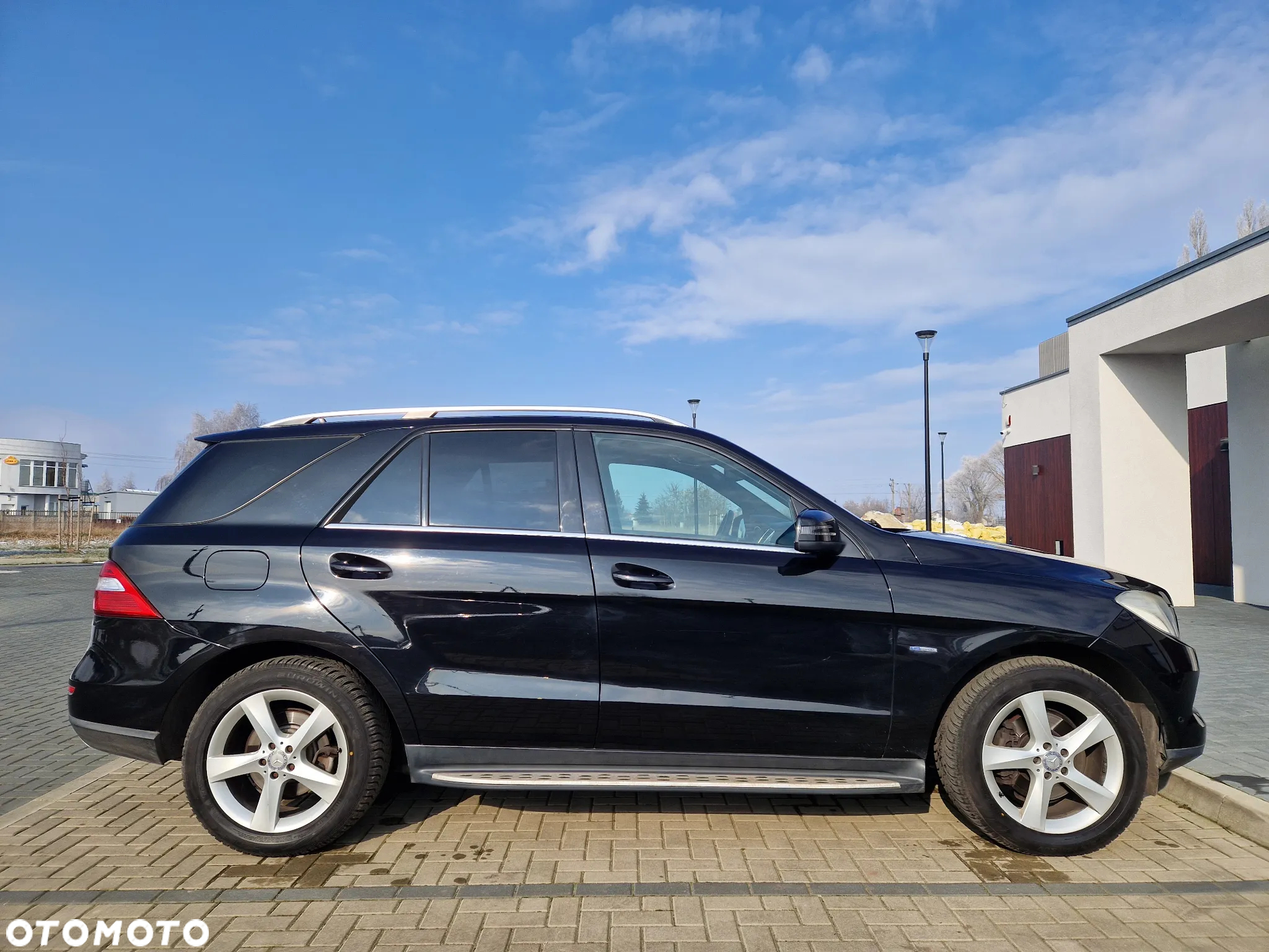 Mercedes-Benz ML 350 BlueTec 4-Matic - 4