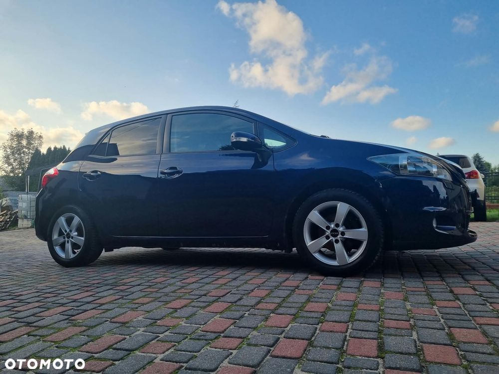 Toyota Auris 2010