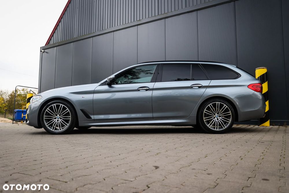 BMW Seria 5 520d M Sport Edition - 8