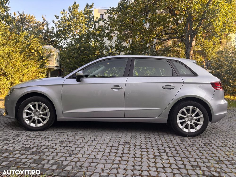 Audi A3 Sportback 1.6 TDI clean Stronic Ambiente - 22