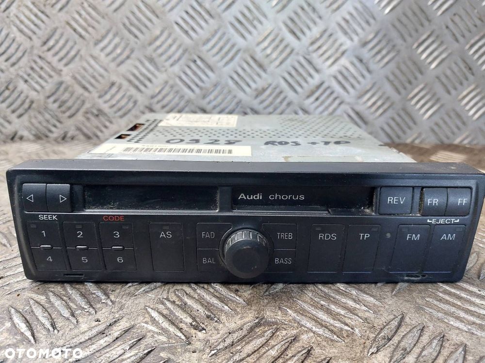 RADIO ODTWARZACZ + KOD AUDI A4 B5 RADIO AUDI CHORUS 4B0035152 KASETY - 2