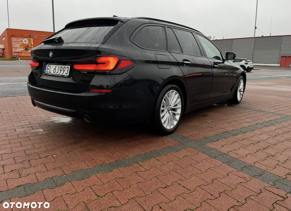 BMW Seria 5 520d Sport Line - 13