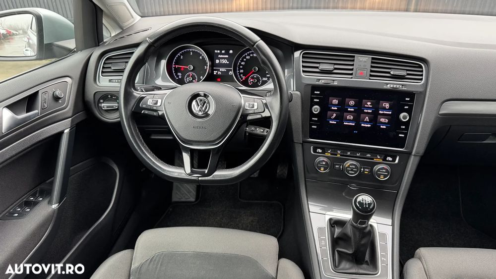 Volkswagen Golf Variant 1.6 TDI SCR Comfortline - 9