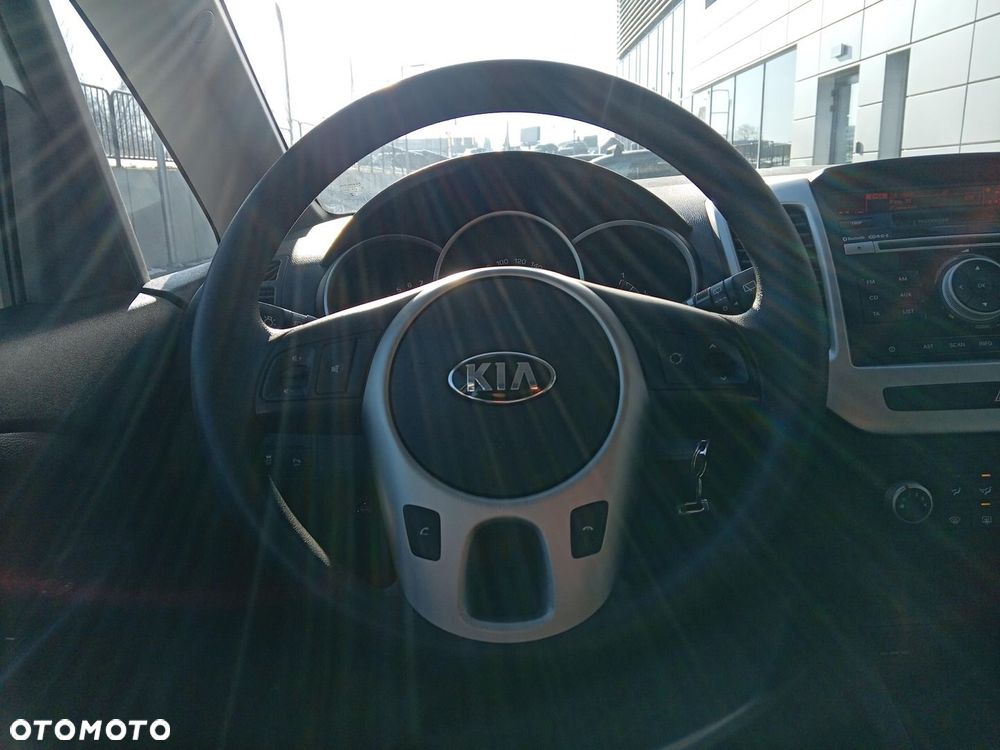 Kia Venga 1.4 Smart - 16