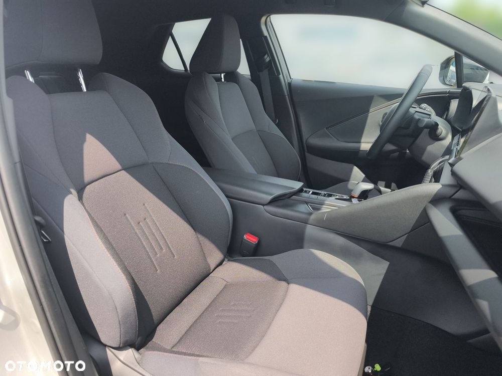 Toyota C-HR - 10